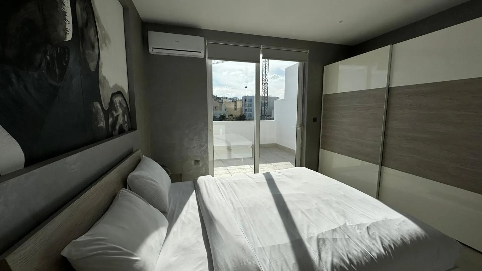 Giuliani Seafront Penthouse 15 Apartment Saint Julian's